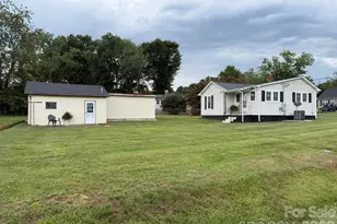 108 Fletcher St, Morganton, NC 28655 - Photo 1