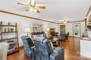 6933 Albaneen Ct, Charlotte, NC 28215 - Photo 18