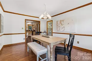 6933 Albaneen Ct, Charlotte, NC 28215 - Photo 6