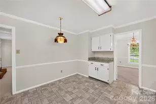 6801 Rambling Rose Dr, Charlotte, NC 28212 - Photo 12