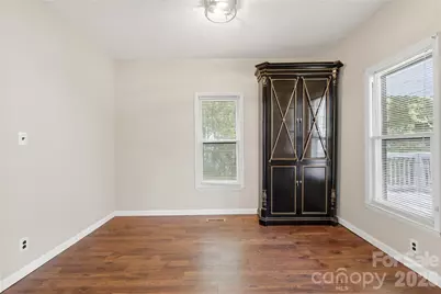 1013 7th Street NE, Hickory, NC 28601 - Photo 6