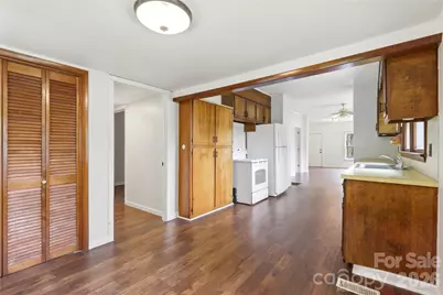 1013 7th Street NE, Hickory, NC 28601 - Photo 12