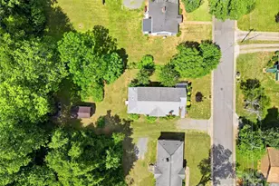 1013 7th St NE, Hickory, NC 28601 - Photo 32
