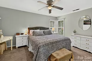 4411 Poplar Grove Dr, Charlotte, NC 28269 - Photo 38