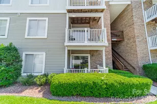 9519 University Terrace Dr, Charlotte, NC 28262 - Photo 6