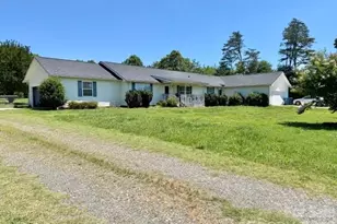 4084 Carpenters Cove Rd, Claremont, NC 28610 - Photo 2
