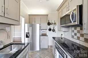 301 W 10th St, Charlotte, NC 28202 - Photo 10