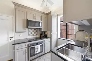 301 W 10th St, Charlotte, NC 28202 - Photo 12