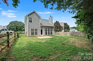 8401 Redstone View Dr, Charlotte, NC 28269 - Photo 18