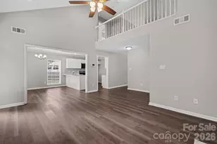 8401 Redstone View Dr, Charlotte, NC 28269 - Photo 4