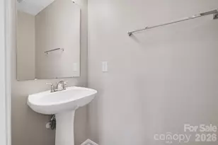8401 Redstone View Dr, Charlotte, NC 28269 - Photo 16