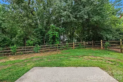 8401 Redstone View Drive, Charlotte, NC 28269 - Photo 20