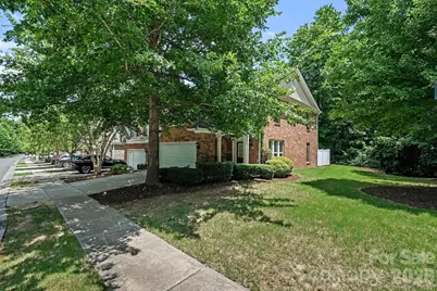 16247 Annahill Court, Charlotte, NC 28277 - Photo 2