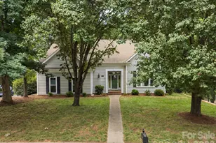 6632 Elmstone Dr, Charlotte, NC 28277 - Photo 2
