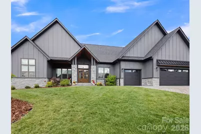 582 Daniel Circle Drive, Mills River, NC 28759 - Photo 2