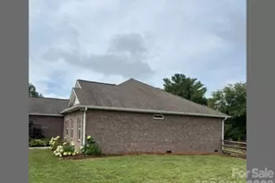 317 Thistle Ln, Statesville, NC 28625 - Photo 4