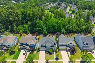 720 Yellow Jessamine Dr, Clover, SC 29710 - Photo 2