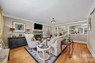 1135 Blueberry Ln, Charlotte, NC 28226 - Photo 6