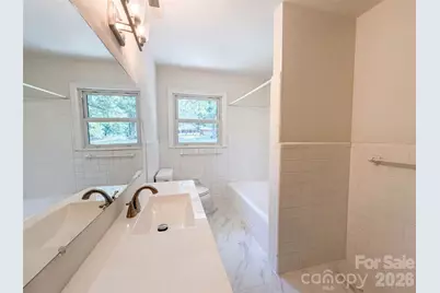 1911 Amberhill Lane, Charlotte, NC 28216 - Photo 14