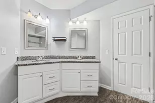 6125 Gray Gate Ln, Charlotte, NC 28210 - Photo 22