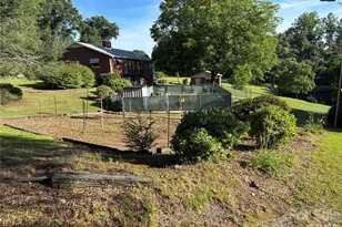 390 Airport Rd, Taylorsville, NC 28681 - Photo 8