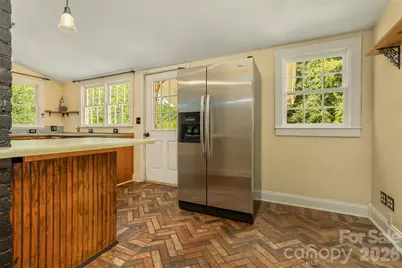 100 Cannon Drive, Hendersonville, NC 28792 - Photo 8