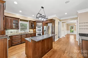 100 Mary Mack Ln, Fort Mill, SC 29715 - Photo 2