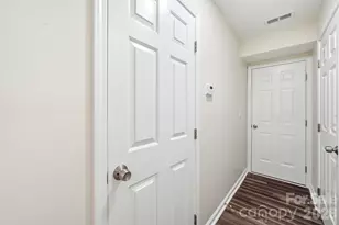 11712 Fiddlers Roof Ln, Charlotte, NC 28277 - Photo 8