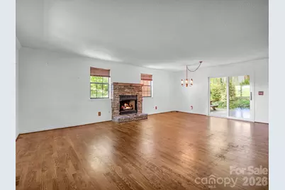 122 Birchwood Drive, Hendersonville, NC 28739 - Photo 6