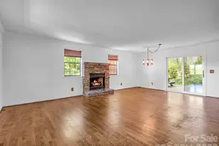 122 Birchwood Dr, Hendersonville, NC 28739 - Photo 6