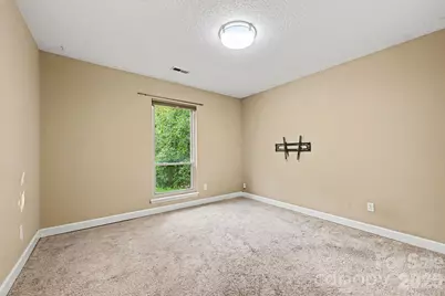 10006 Stoneleigh Lane, Charlotte, NC 28277 - Photo 16