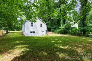 129 Shelburne Rd, Asheville, NC 28806 - Photo 4