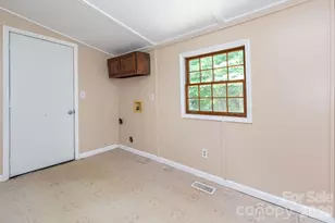 129 Shelburne Rd, Asheville, NC 28806 - Photo 18