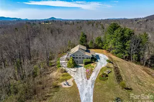 150 Hobby Horse Ln, Hendersonville, NC 28792 - Photo 2
