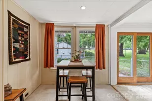 196 E French Broad St, Brevard, NC 28712 - Photo 18