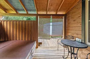 196 E French Broad St, Brevard, NC 28712 - Photo 14