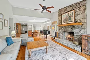 52 Clubside Dr, Asheville, NC 28804 - Photo 4
