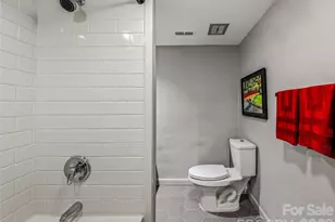 4 Kent Pl, Asheville, NC 28804 - Photo 36