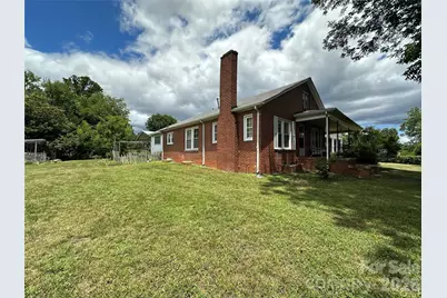 502 Connelly Springs Road SW, Lenoir, NC 28645 - Photo 4