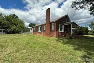 502 Connelly Springs Road SW, Lenoir, NC 28645 - Photo 4