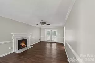 4719 Beech Crest Pl, Charlotte, NC 28269 - Photo 4
