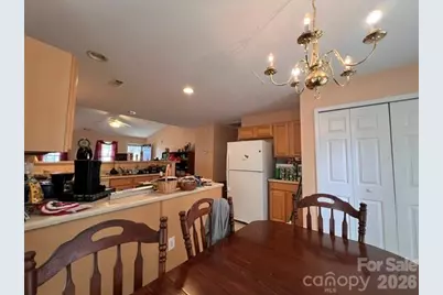 5121 Magnolia Tree Lane, Charlotte, NC 28215 - Photo 14