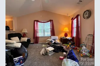 5121 Magnolia Tree Lane, Charlotte, NC 28215 - Photo 6