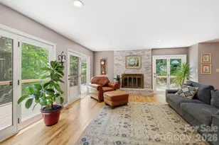 202 Riva Ridge Dr, Fairview, NC 28730 - Photo 4