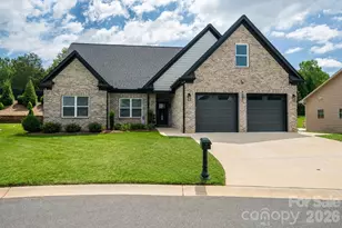 4282 Holly Cir NE, Conover, NC 28613 - Photo 2