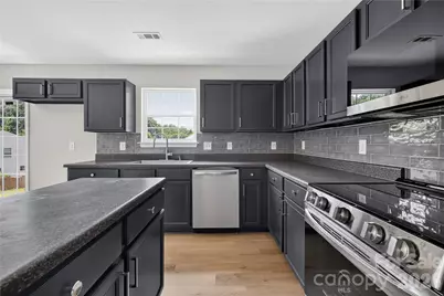 6029 Waterloo Drive, Charlotte, NC 28269 - Photo 12