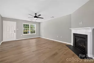 6029 Waterloo Drive, Charlotte, NC 28269 - Photo 6