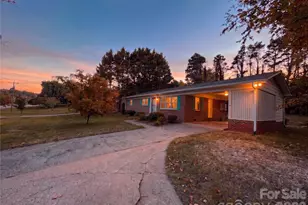 425 Bost Rd, Morganton, NC 28655 - Photo 2