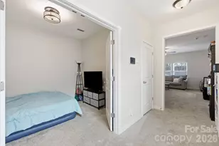 8411 Washoe Pine Ln, Charlotte, NC 28215 - Photo 6