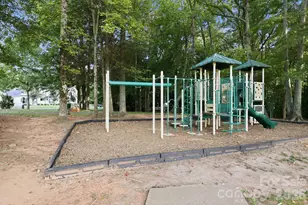 8411 Washoe Pine Ln, Charlotte, NC 28215 - Photo 34